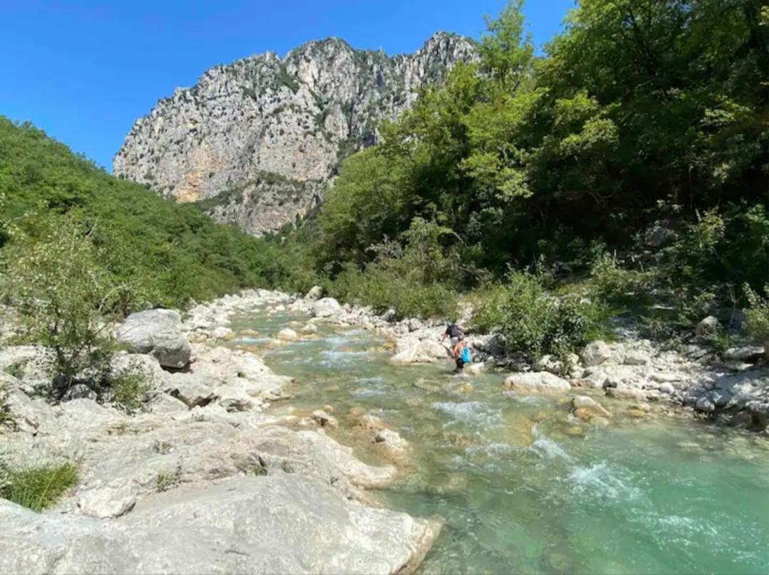 Appartement 3 Pieces Dans Maison Individuelle Entre Mer Et Montagnes Bouyon Екстериор снимка