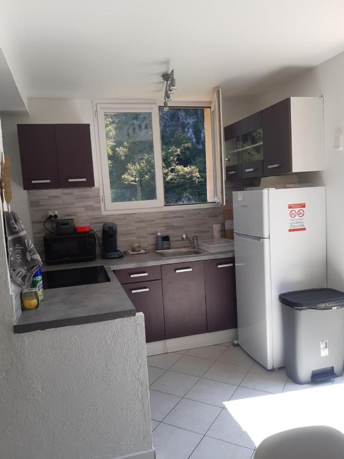 Appartement 3 Pieces Dans Maison Individuelle Entre Mer Et Montagnes Bouyon Екстериор снимка